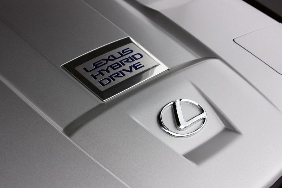  Lexus LS600h L 2013 года  (фото 14 из 45)